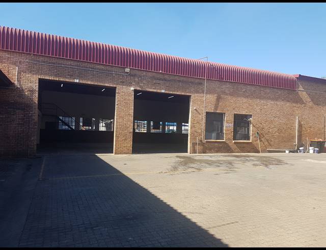 706M² WAREHOUSE SOLD IN WEST ACRES
